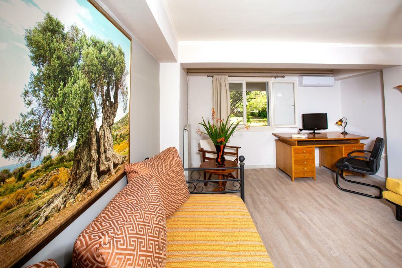 Garden House Apartment Аргостолион Екстериор снимка